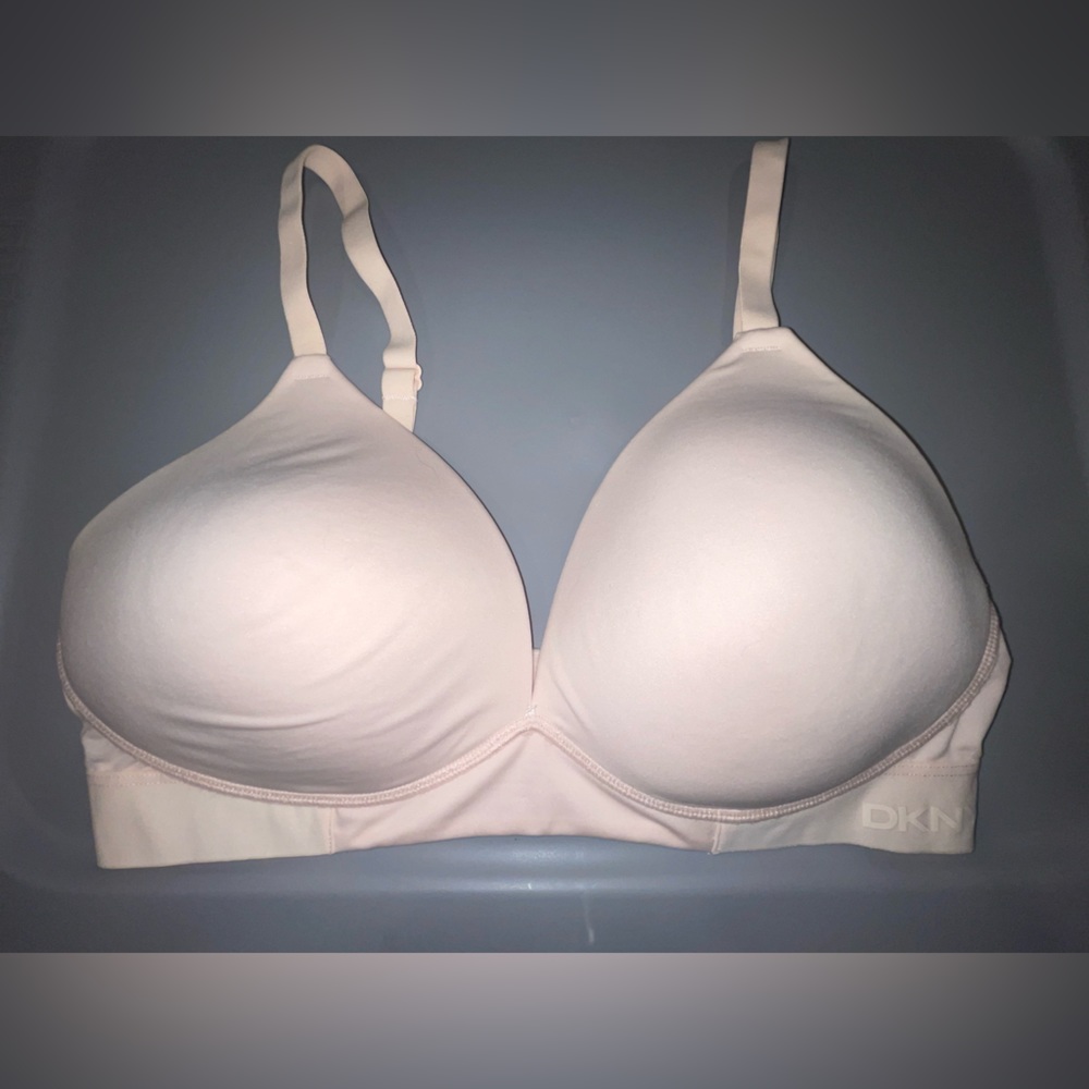 Wireless DKNY bra (medium)